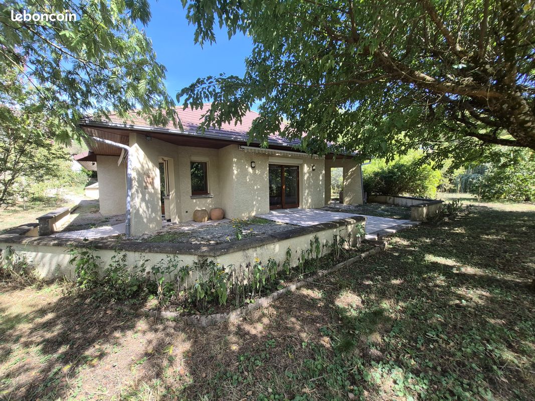 Maison 7 pièces 200 m² · à Virieu-le-Grand · 200 m² · 399 000 €