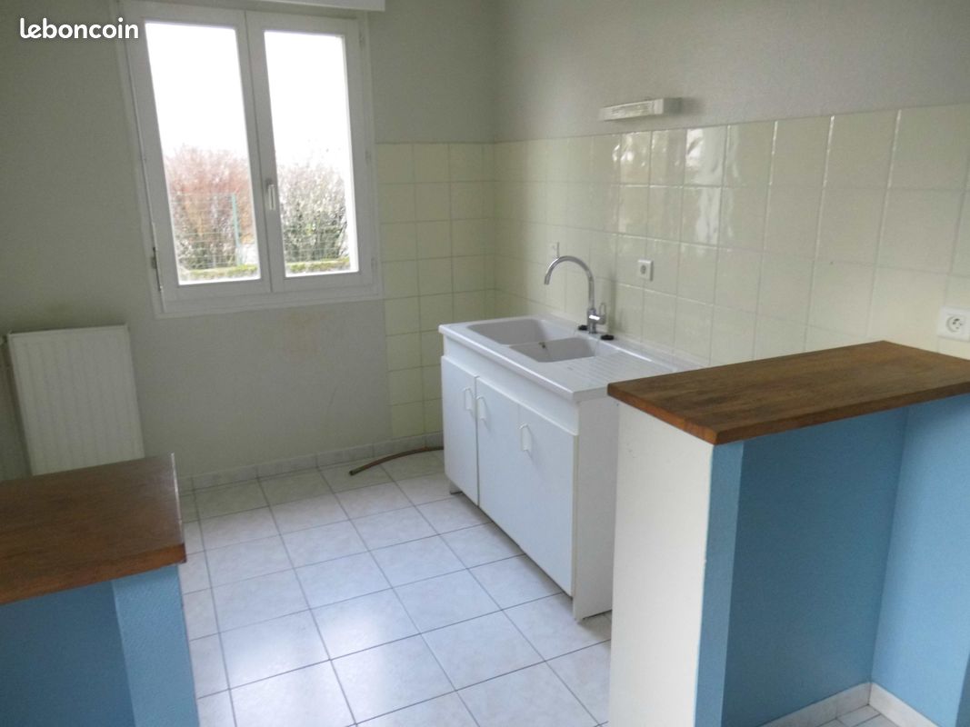 Appartement 3 pièces 85 m² · à Flagey · 85 m² · 650 €