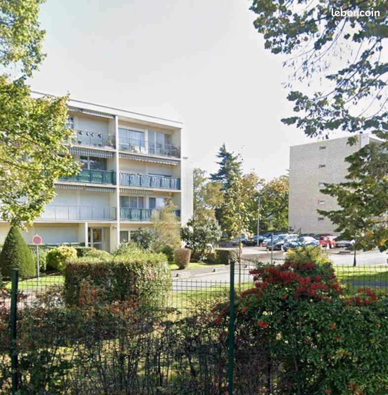 Appartement 5 pièces 93 m² · à Évry-Courcouronnes · 93 m² · 165 000 €