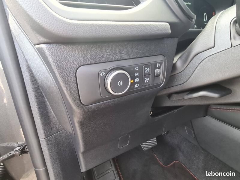 Ford Kuga 2.5 Duratec 180ch Hybrid FlexiFuel ST-Line Powershift (image 24)
