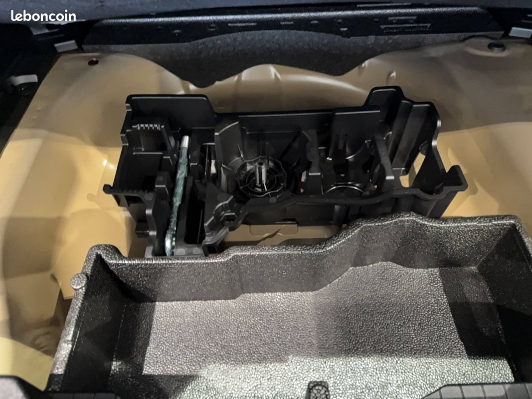 PEUGEOT 2008 PureTech 100 S&S BVM6 Active (image 13)
