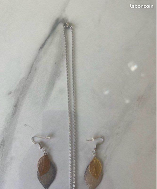 Parure en email - Boucles d'oreilles et Pendentif Parure en email - Boucles d'oreilles et Pendentif