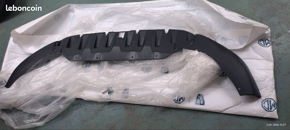 MG HS avant 2018 2021 protection inférieure de pare chocs avant (image 2)
