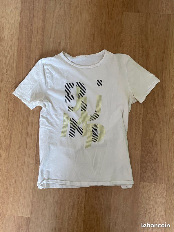 T-shirt (image 1)