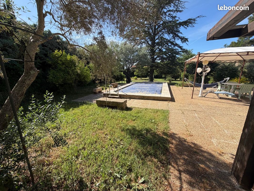 Propriété 7 pièces 162 m² (image 2)