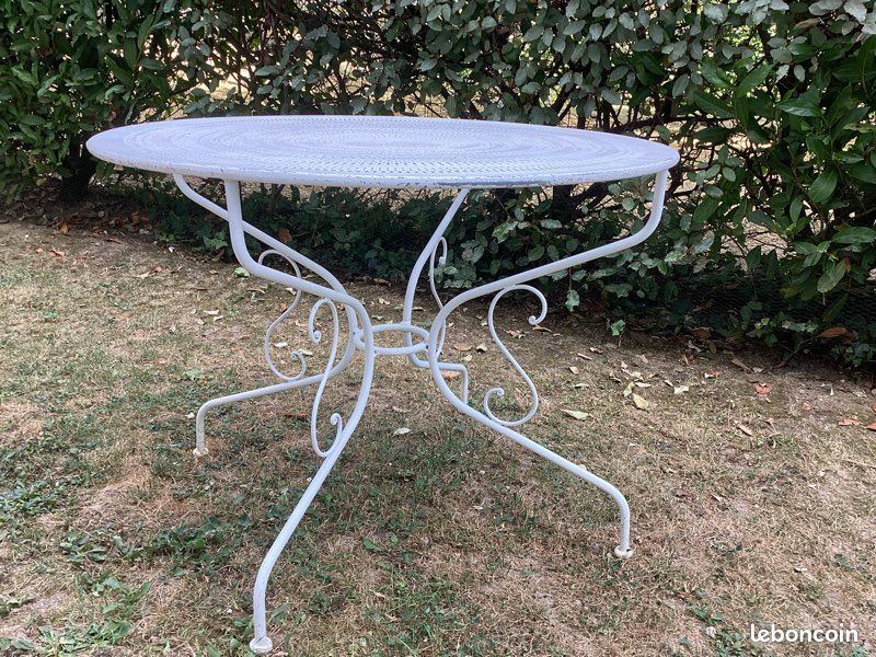 Table en fer forgé (image 2)