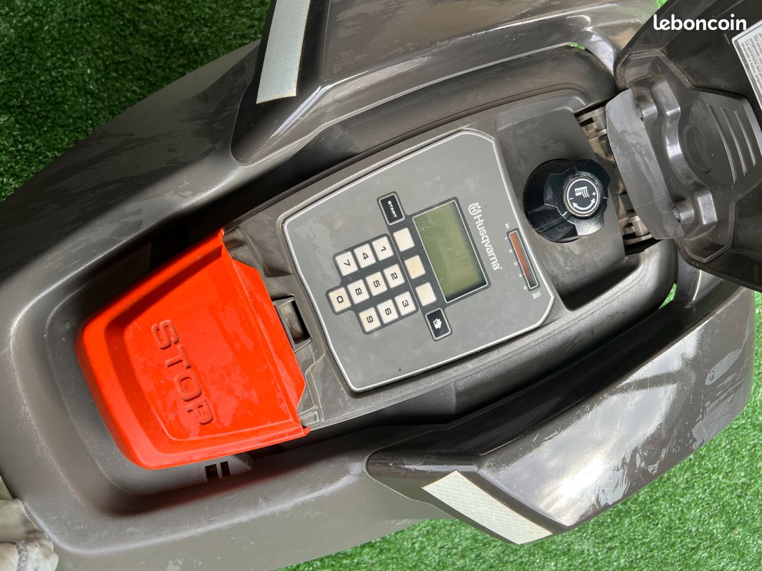 Robot tondeuse Husqvarna Automower 105 – Fonctionnel – Compact et fiable (image 7)