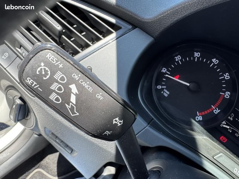 Skoda Fabia 1.0 MPI 60ch Active Greentec (image 13)