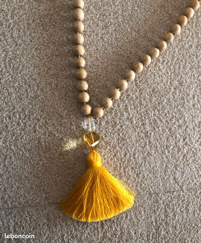 Collier Sautoir Avec Perles De Bois - Longueur Ajustable, Style Naturel, Très Bon état