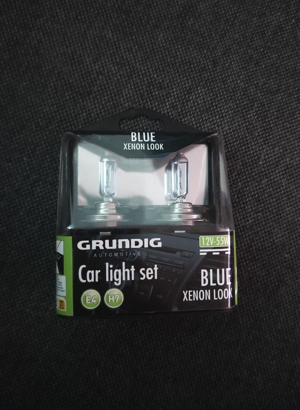 Lot de 2 ampoules H7 / E4 Grundig Blue Xénon Looks (neuves) - Équipement  auto