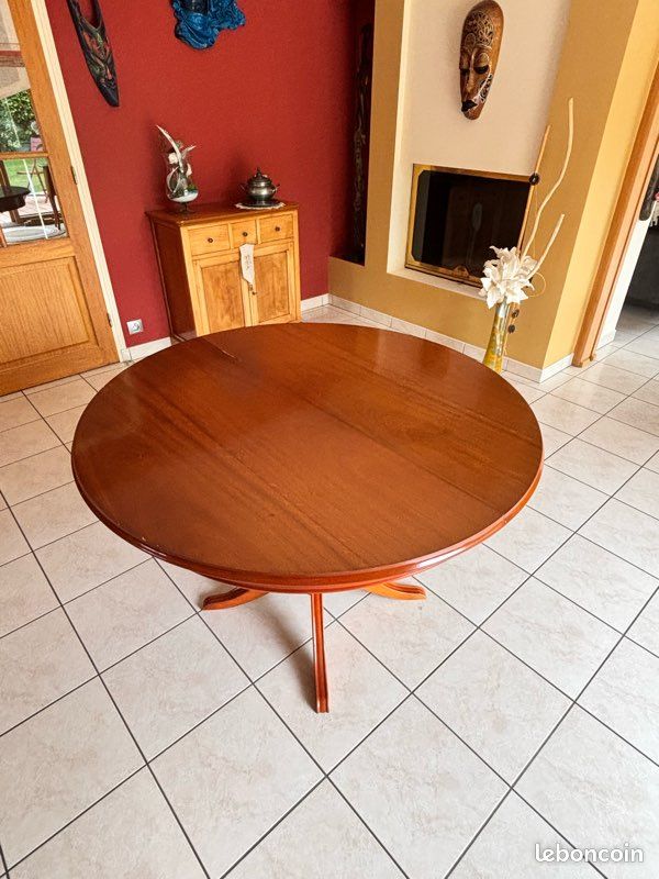 Table salle à manger ronde en bois (image 1)