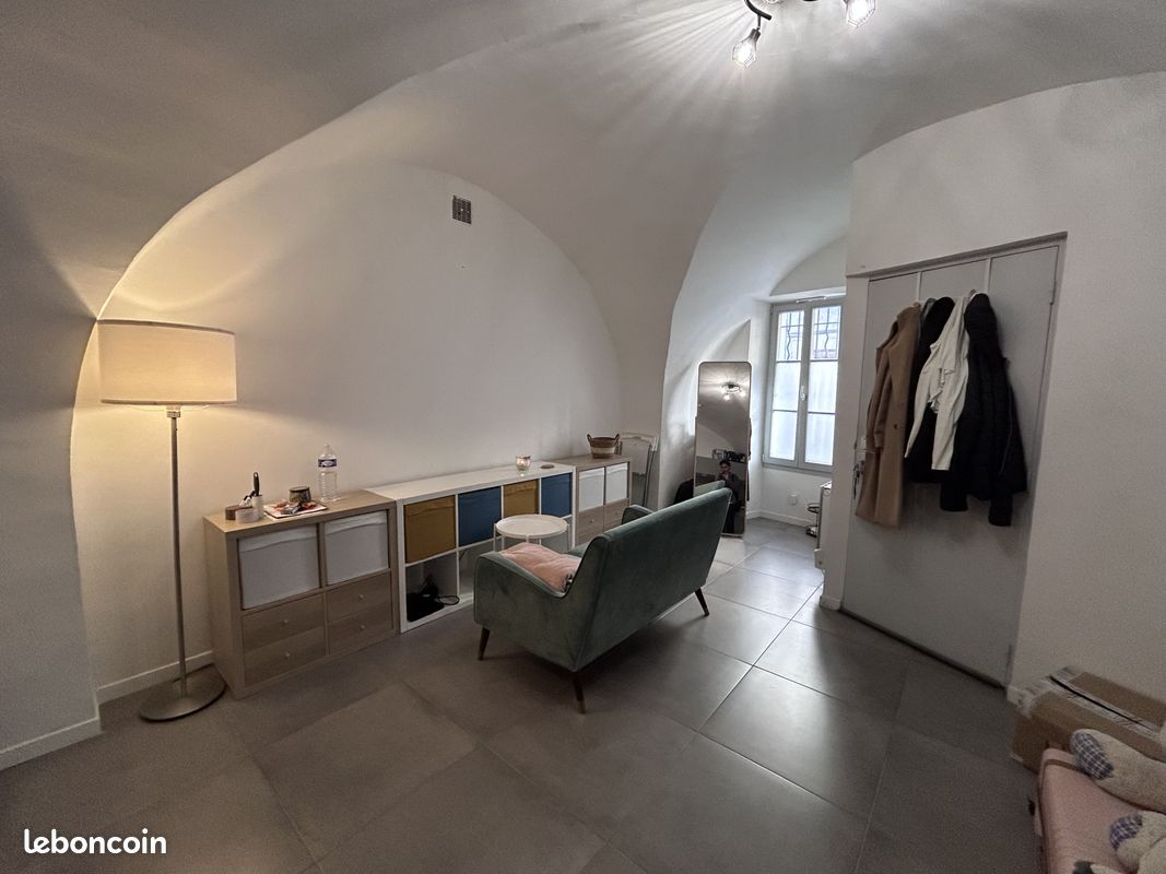 Appartement 2 pièces 33 m² · à La Roque-d'Anthéron · 33 m² · 541 €/mois