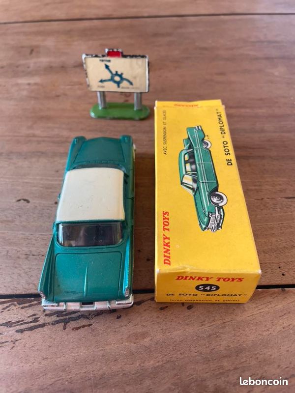 DINKY TOYS - De Soto Diplomat - Collection