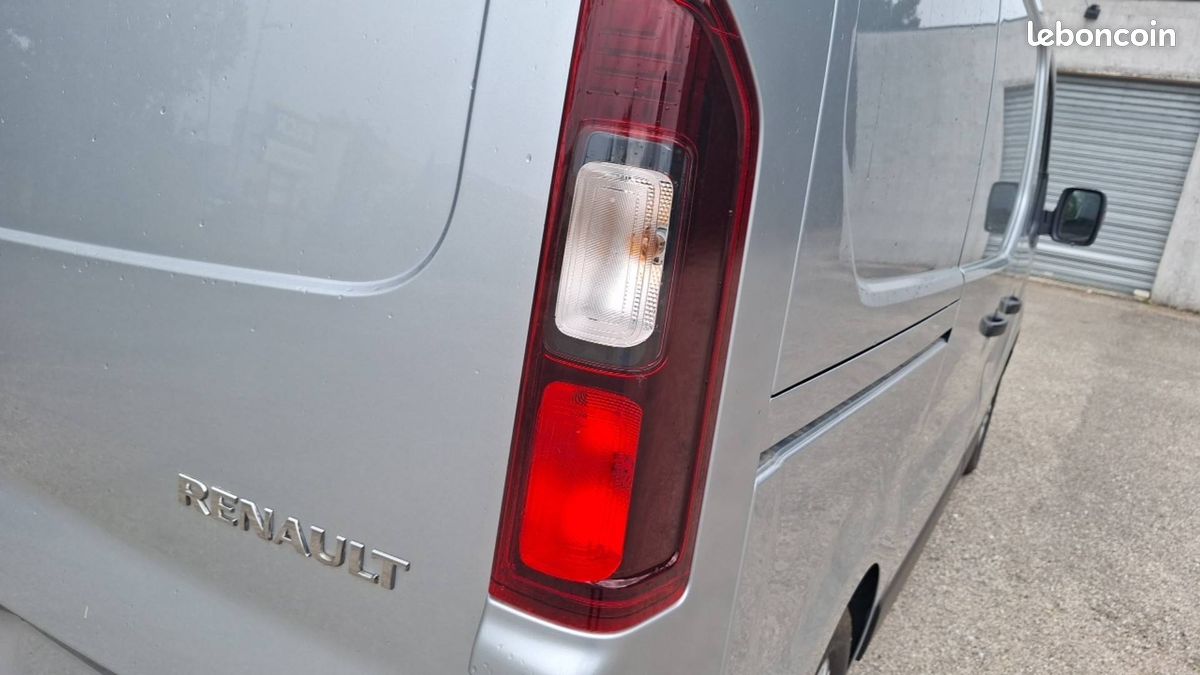 Renault trafic e tech electrique fg pap autonomie (image 26)
