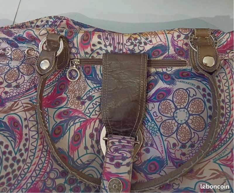 Sac lancaster style y2k, trace au niveau de la fermeture (image 5)