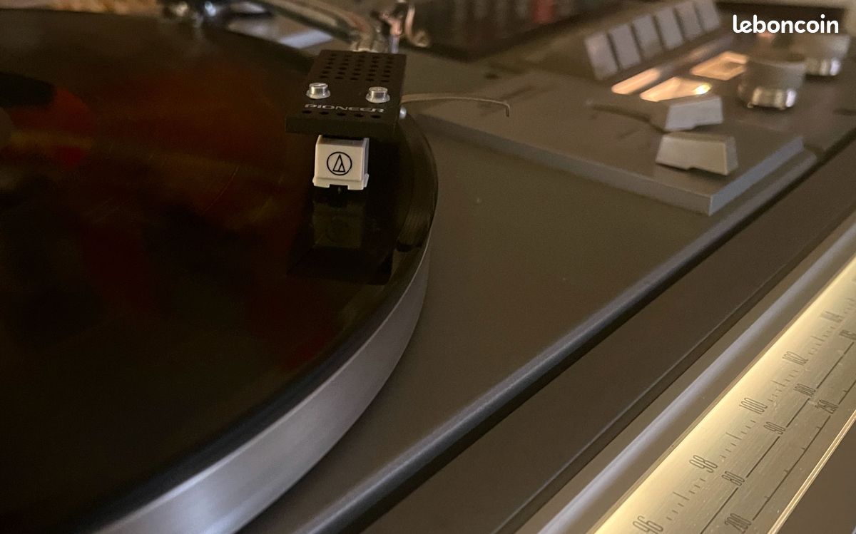 Platine Vinyle Vintage Technosonic MT-PH02W Avec Radio Et Enceintes Intégrées