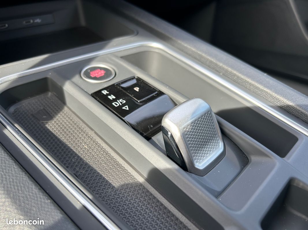 SEAT Leon 1.5 eTSI Hybrid 115 DSG7 Copa (image 23)