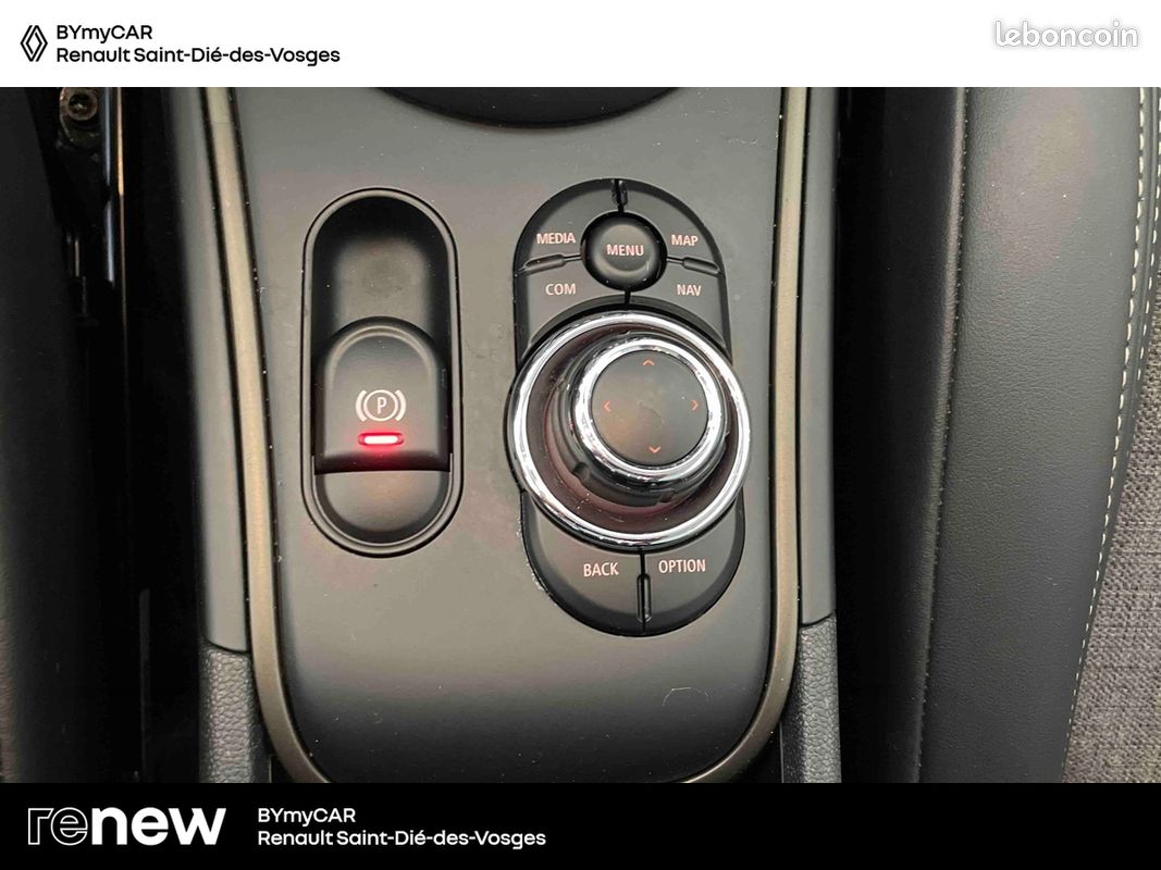 MINI Countryman 125 - 95 ch ALL4 BVA6 Cooper SE Edition Premium (image 20)