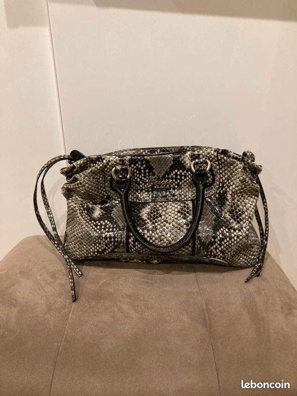 Sac Guess neuf serpent Accessoires Bagagerie