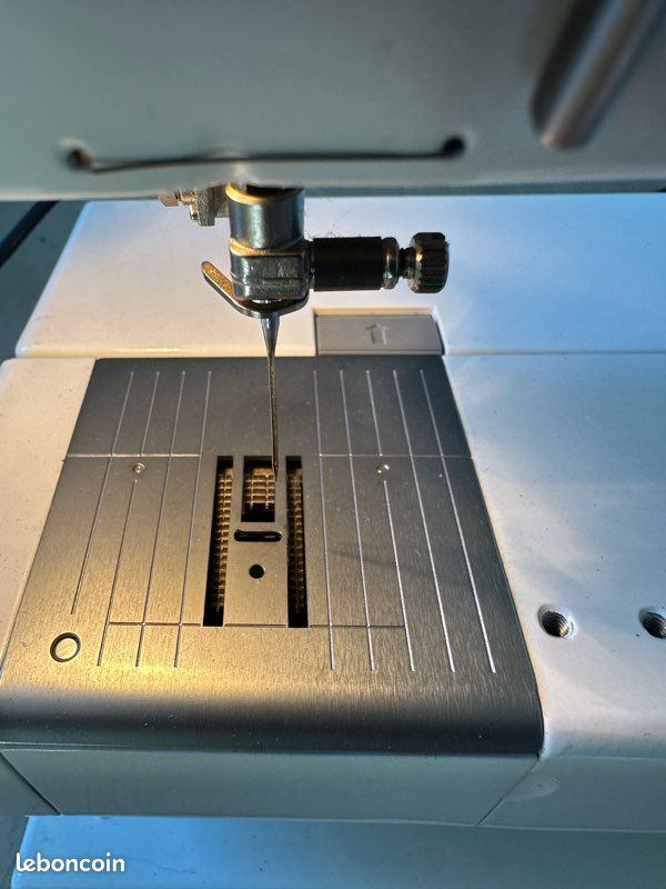 BERNINA 1008 Machine à coudre (image 4)
