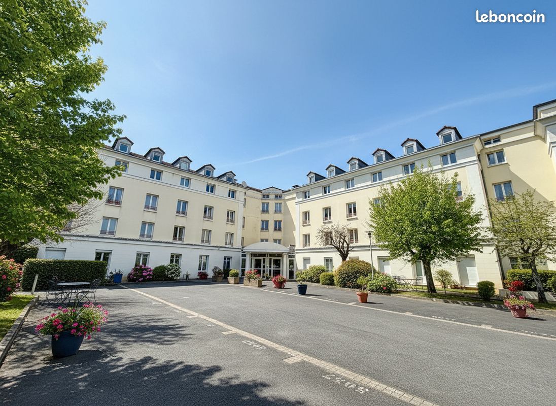 Appartement 1 pièce 17 m² · à Bussy-Saint-Georges · 17 m² · 119 000 €