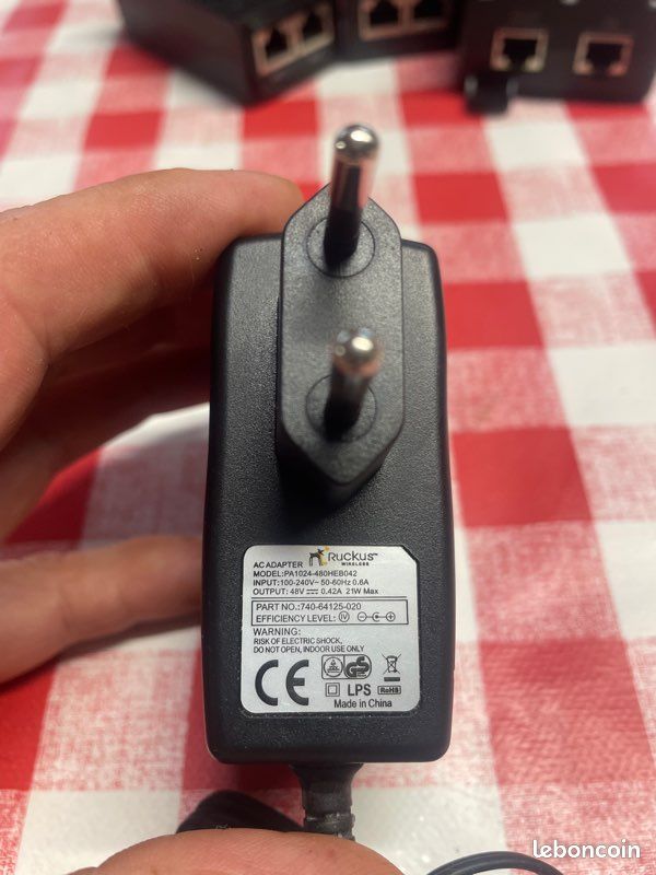 Injecteur POE RUCKUS (image 8)
