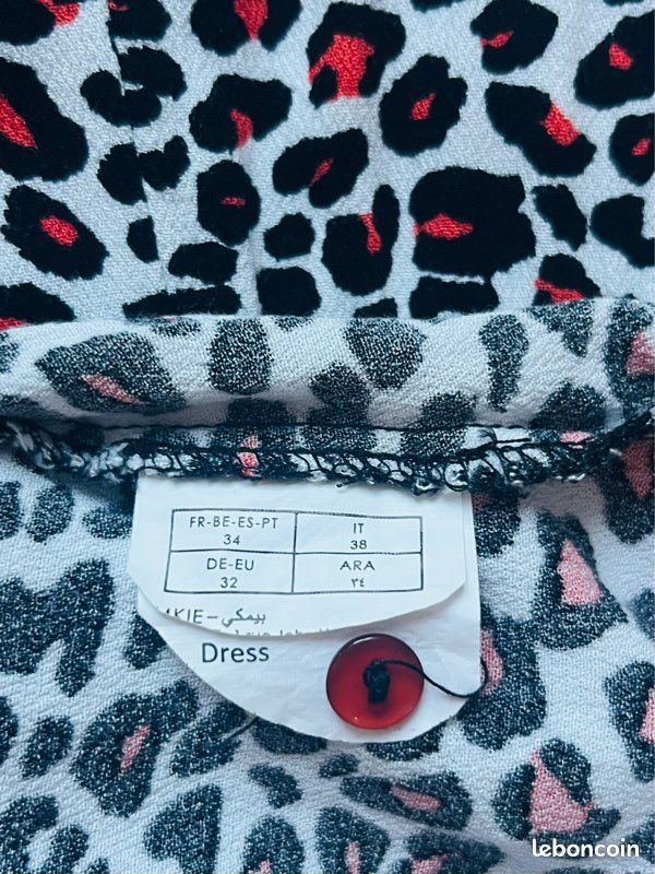 Robe léopard rouge et noir (image 13)