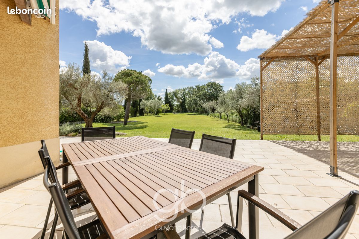 Maison 5 pièces 197 m² · à Entre-Vignes · 197 m² · 690 000 €