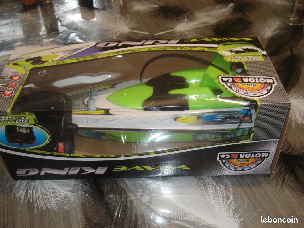 Exost Motodrift - Moto Télécommandée Drift 360° Ultra-Rapide 1:12, 2.4GHz, Acrobaties Folles, Dès 5 Ans, Idéal Cadeau Enfant