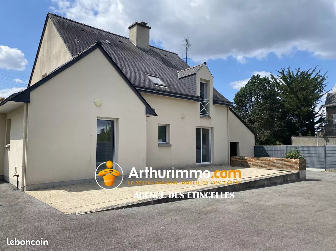 Maison 5 pièces 135 m² · à Martigné-Ferchaud · 135 m² · 835 €/mois
