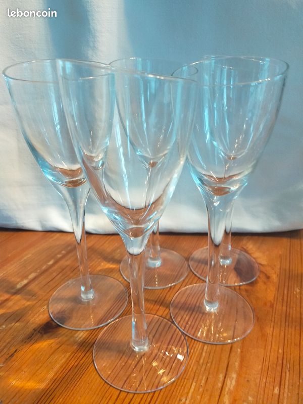 Service verres à pied (image 3)