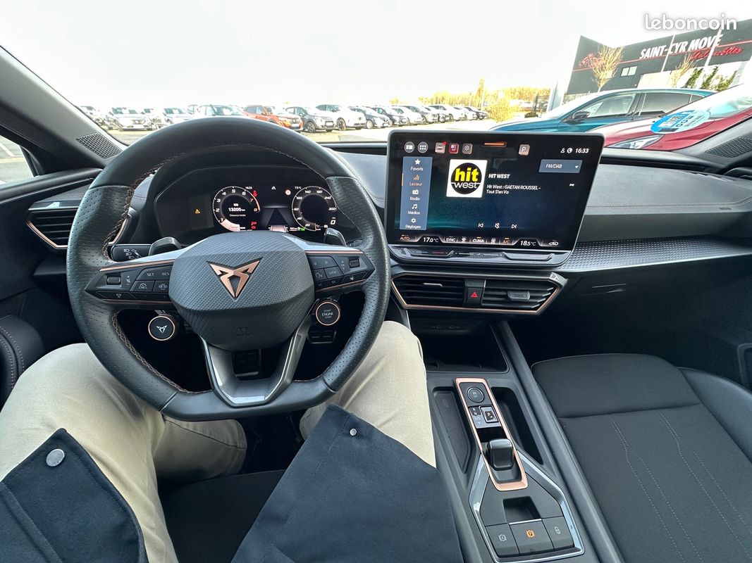 Cupra LEON ST 1.5 ETSI HYBRID 150CH V DSG7 (image 7)