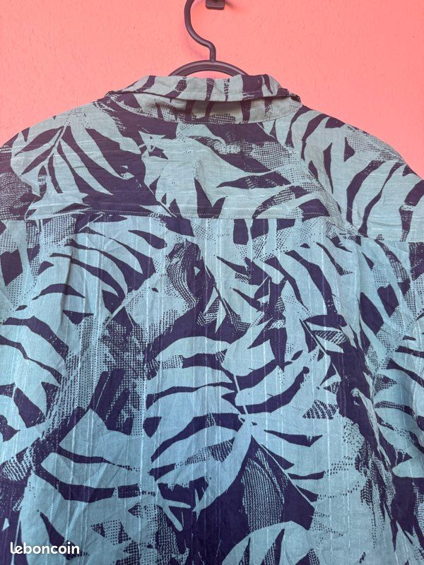Authentique chemise hawaienne 100% made in Hawai. Exigez les grandes