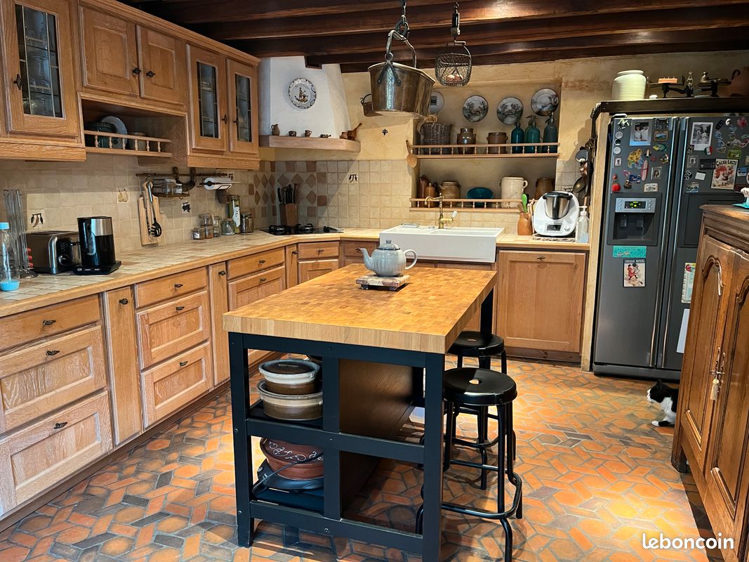 Maison 8 pièces 183 m² · à Breuillet · 183 m² · 535 000 €