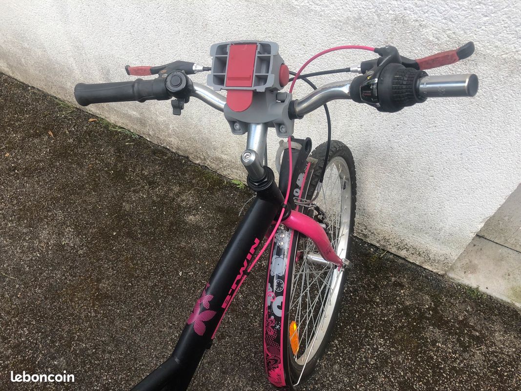 Vélo B’TWIN rose/noir (image 2)
