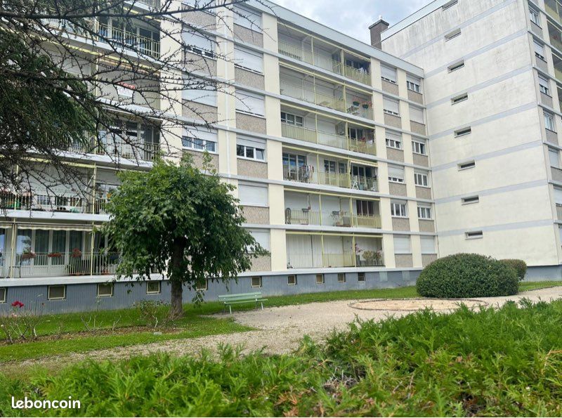 Appartement 5 pièces 101 m² · à Valentigney · 101 m² · 89 000 €