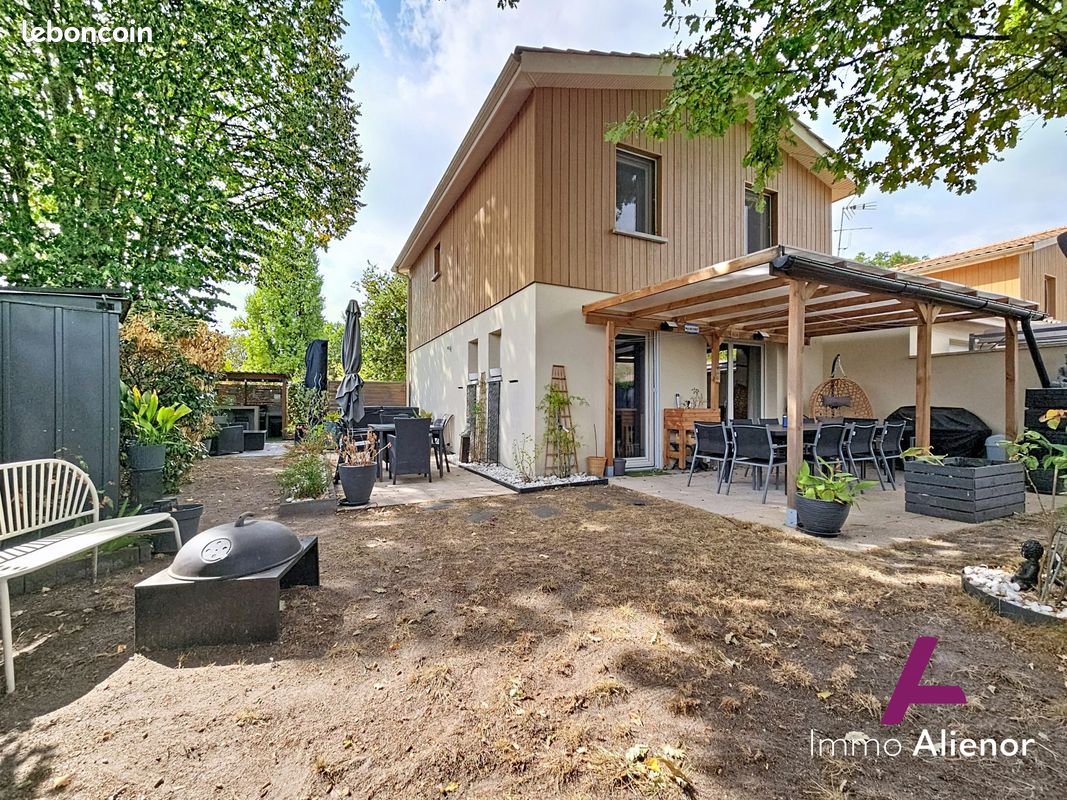 Maison 4 pièces 91 m² · à Le Barp · 91 m² · 329 000 €