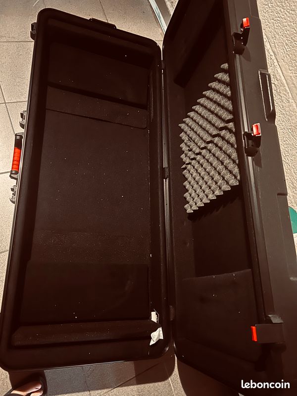 Vends valise, clavier, Gator (image 3)