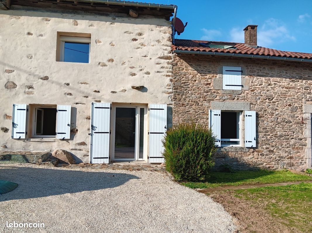 Maison 8 pièces 174 m² · aux Cars · 174 m² · 169 900 €