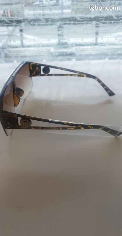 Lunette de soleil (image 2)