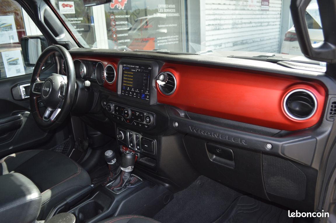Jeep Wrangler 2.0 l T 272 ch 4x4 BVA8 Rubicon (image 13)