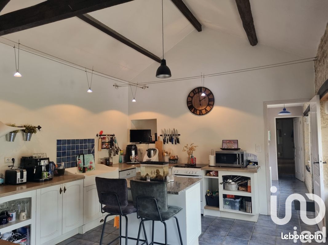 Maison 7 pièces 135 m² - La Chapelle 16140 (image principale 6)