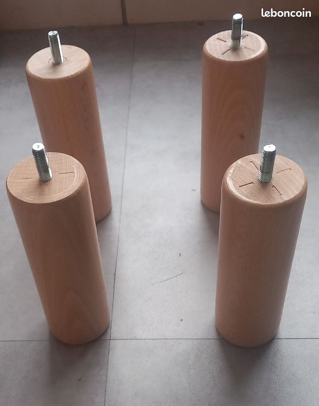 Pieds en bois pour lit (image 1)