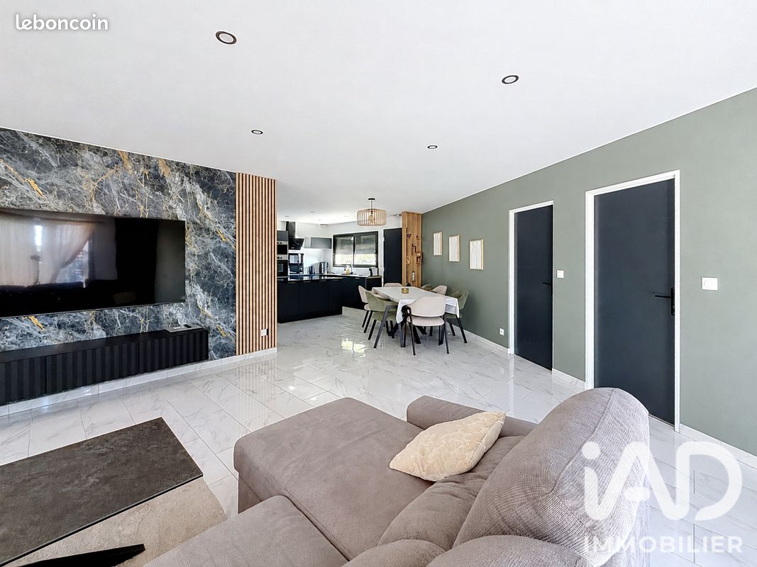 Maison 5 pièces 121 m² · à Bessan · 121 m² · 335 000 €