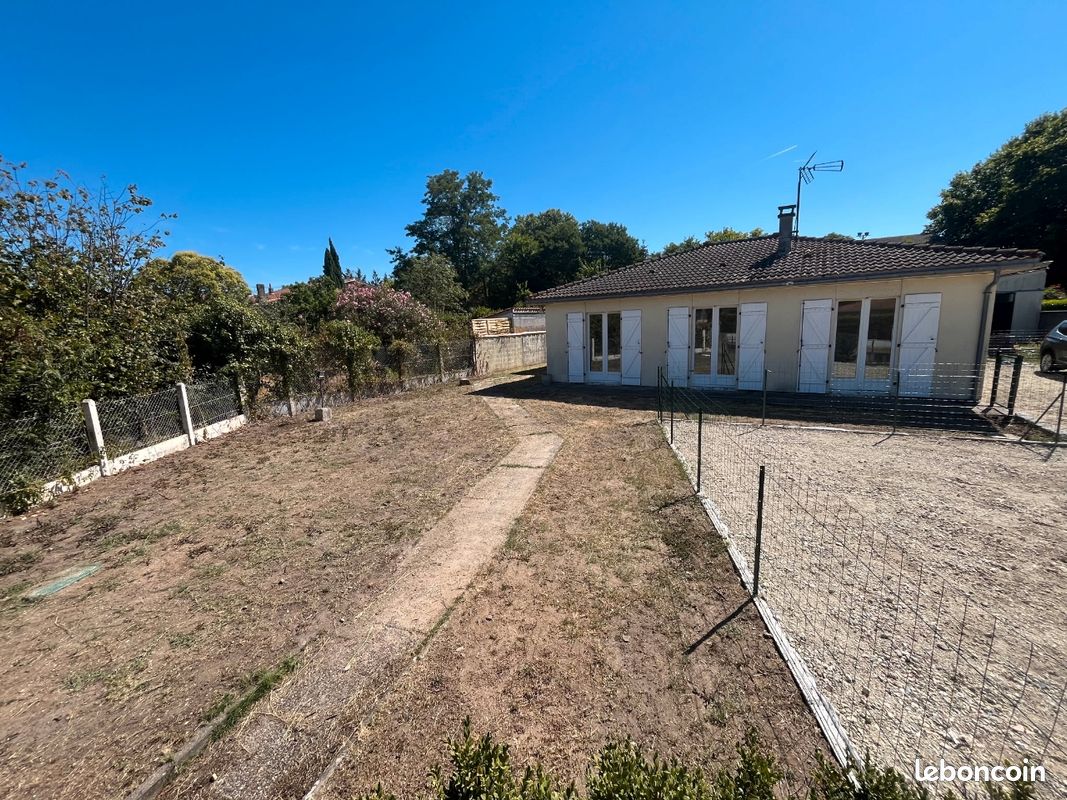 Maison 4 pièces 81 m² · à Saint-André-de-Cubzac · 81 m² · 1 050 €