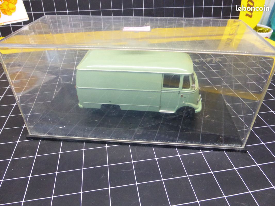 SCHUCO 1/43 - Mercedes-Benz L319 Kastenwagen 1956 fourgon UHU - Réf