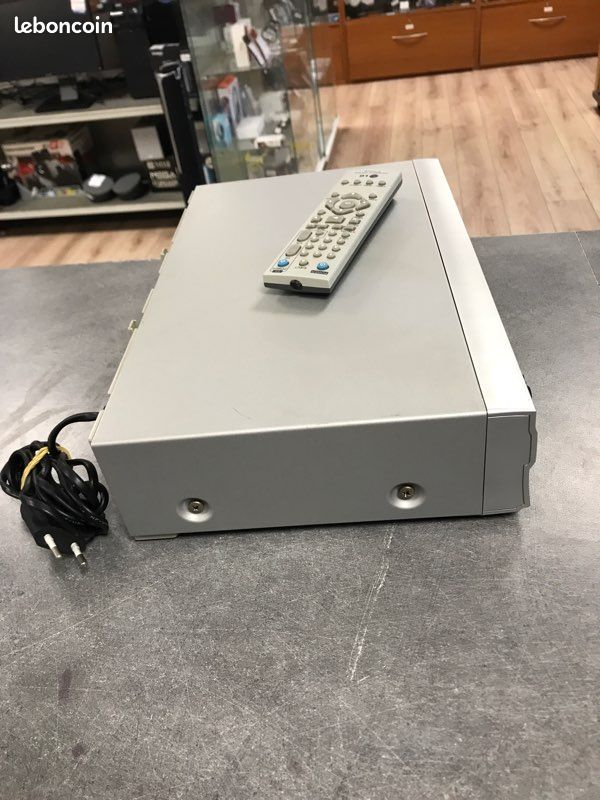 MAGNETOSCOPE VHS LG Mg-25 + Peritel EUR 45,00 - FR