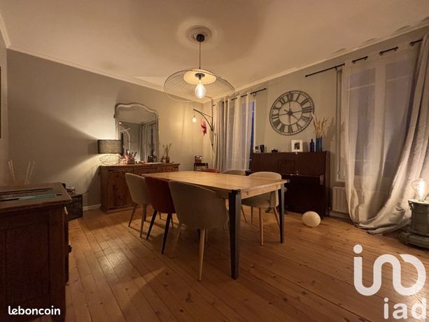 Propriété 8 pièces 181 m²
