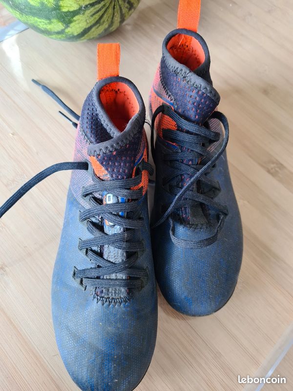 Chaussures foot P32 (image 1)