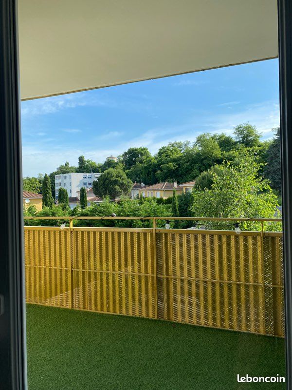 Appartement 3 pièces 60 m² · à Décines-Charpieu · 60 m² · 1 200 €/mois